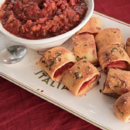 Pepperoni Pizza Bites with Marinara Dipping Sauce